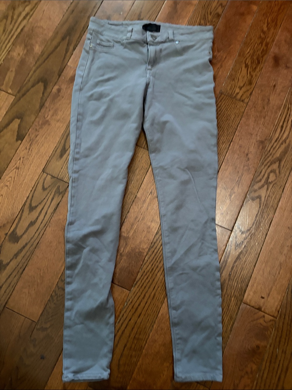 Women’s Gray Skinny Jeans with Stretch